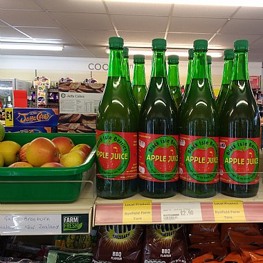 Cromary Stores local produe